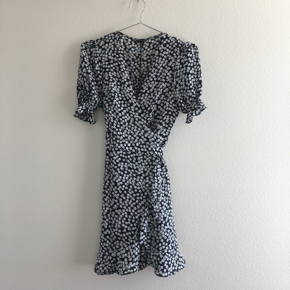 ✅PENELOPE Floral Wrap Mini Dress - Picture 2 of 3